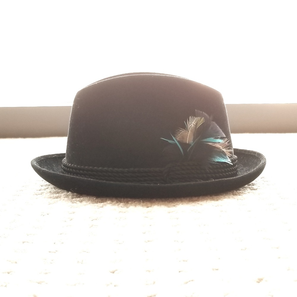 VINTAGE Black Velvet Biltmore Hat